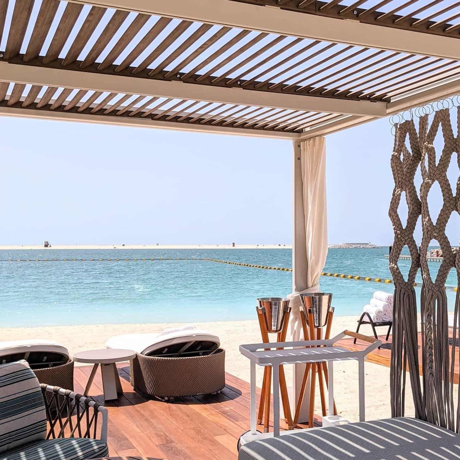 Beach resort in Dubai with private shelter,beach resort in dubai with private shelter