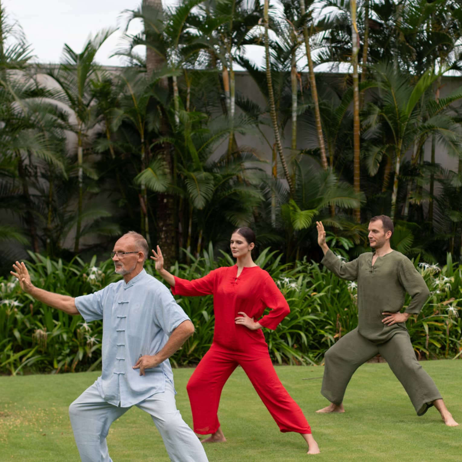 A group outdoor tai chi class