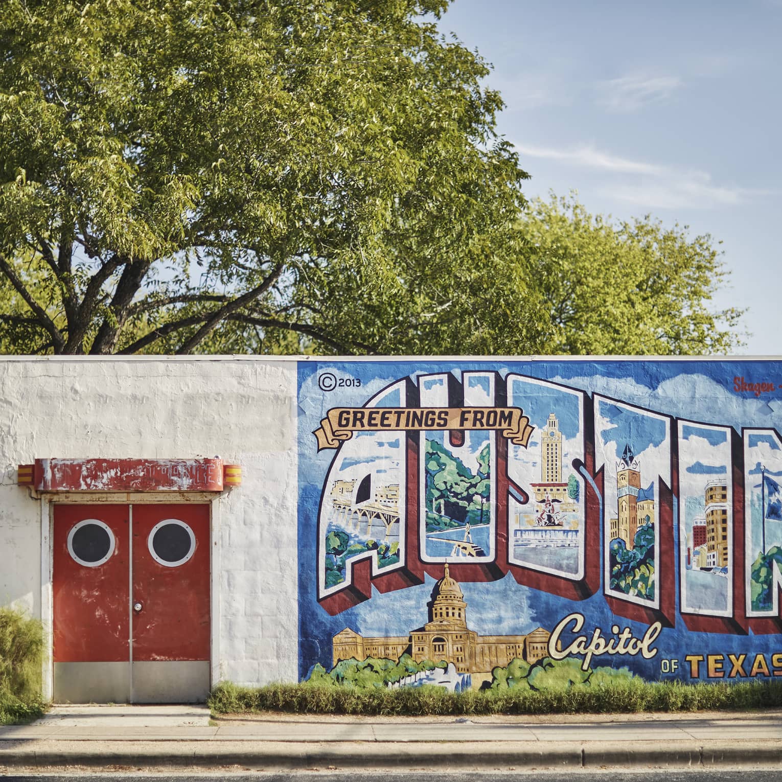 Welcome to Austin Mural painted on building