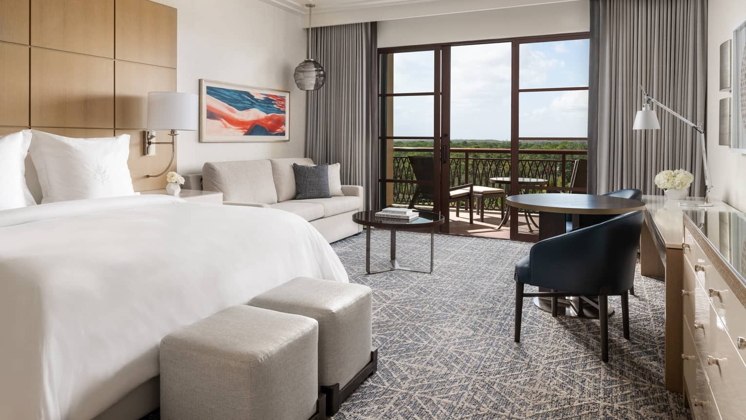 The Ohana Suit opening to a gazebo